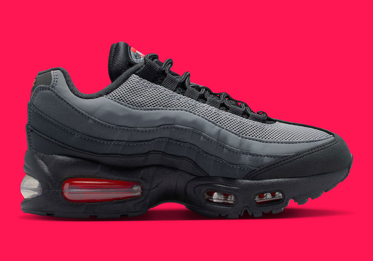 Nike Air Max 95 Og Black Bright Crimson Anthracite Ih4457 002 6